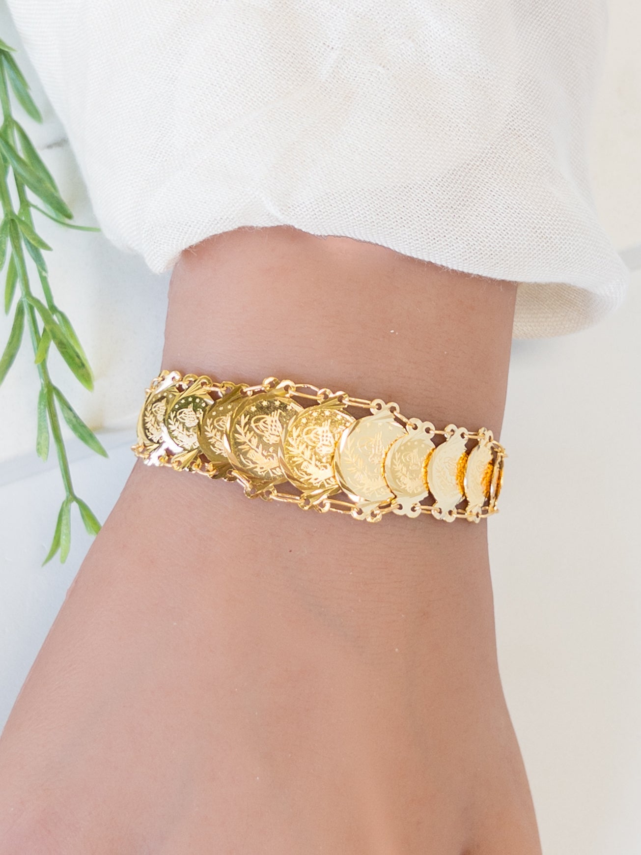 Arabic Gold bracelet - Egyptian Revival – Egyptian-fever