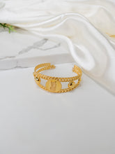 21k Gold Bangle - Cleopatra Jewelers