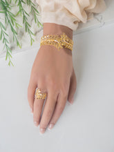 21k Gold Bangle - Cleopatra Jewelers