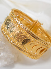 21k Gold Bangle - Cleopatra Jewelers