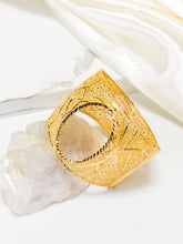 21k Gold Bangle - Cleopatra Jewelers