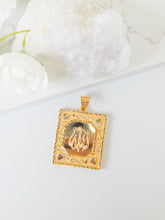 21k Gold Pendants - Cleopatra Jewelers
